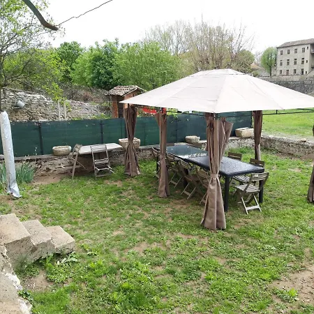 L'estaou Semesterbostad